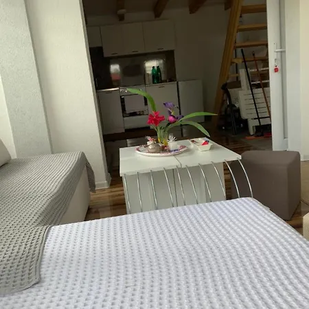 Nisa & De Apartman