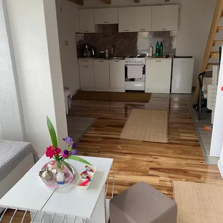 Nisa & De Apartman Bihać